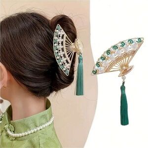 Women's Vintage Fan Hair Accessory with Tassel